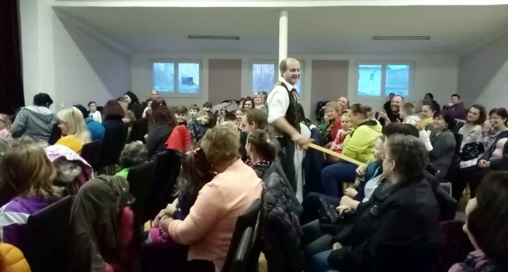 poulicni_divadlo_Viktora_Blatno (4).jpg